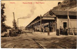 Rajecfürdő, Rajecz-fürdő, Rajecké Teplice; vasútállomás, vasúti megállóhely / railway station (ázott sarok / wet corner)