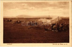 Artillerie. Batterie de 75mm, au tir / French military, artillery firing