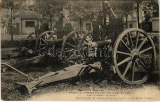 Butin de Guerre. Le Canon 77 Allemand qui n'est rien, compare a notre 75. Vue d'ensemble de profil / French military, captured German cannon (EK)