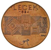 Lapis András (1942-) 1984. "Lecek - HNF / Vasarely" kétoldalas bronz emlékérem, tokban (42,5mm) T:AU