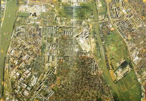 Budapest - Ortofotók. Szerk.: Székely László. Pécs, 2001, Székely és Társa. Első kiadás. Gazdag fotó...