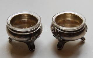 Dekoratív ezüst (Ag) fűszertartó edénykék üvegbetéttel, párban, 4 cm átmérővel