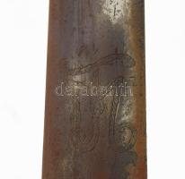 XVIII. századi osztrák nehézlovassági (vérteslovas) tiszti pallos alapján készült, XX. sz. közepi fa...