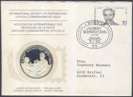 NSZK 1975. Albert Schweitzer a Postamesterek gondozásában kiadott Ag emlékérem 20g érmés, bélyeges borítékon, NSZK bélyeggel, elsőnapi bélyegzővel, német nyelvű ismertetővel T:PP