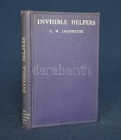 Leadbeater, C[harles] W[ebster]:  Invisible Helpers.  London, 1922. Theosophical Publishing House Ltd. (Printed by Neill & Co. Ltd., Edinburgh). 128 p.  Charles Webster Leadbeater (1854-1934) anglikán pap, később teozófus, a mozgalom termékeny szónoka és szerzője. A Madame Blavatsky hatása alá kerülő Leadbeater 1883-ban csatlakozott az Angol Teozófiai Társasághoz, részt vett annak több indiai küldetésén, többek között a Társaság által alapított Srí Lanka-i Ananda College igazgatója volt. A szerző 1895-től a teozófia számos okkult dokumentumának létrejöttében segédkezett, fő érdeklődési köre az érzékeken túli érzékelés témája volt, a témában számos munkát jegyez. Jelen munkájában az érzékeken túli világgal való kapcsolatfelvétel esetleírásaiból szemezget, többnyire beszámolók után. A munka első kiadása 1896-ban jelent meg, jelen, felújított kiadása jócskán a szerző 1906. évi pedofil botrányának elülése után keletkezett.  Feliratozott kiadói egészvászon kötésben.