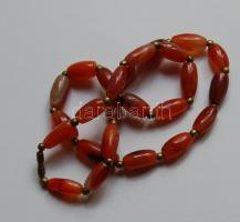 Vörös színű achát nyaklánc 60cm-es hosszúsággal