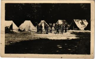 1956 Budapest XII. Csillebérci Úttörő Tábor, úttörők és sátrak. Képzőművészeti Alap (fl)