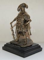 Római katona ólomból kis fa talapzaton 14cm-es magassággal