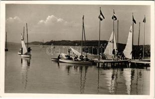 Balatonfüred fürdő, vitorlások kikötője