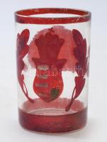 Címeres emlékpohár. Parád, cca 1850, bíborpácolt és zománcfestett díszítéssel, kopással, kis pattogzással, m: 9,5 cm