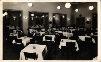 Munkács, Mukacheve, Mukacevo; Csillag nagyszálló étterme, belső / hotel restaurant, interior (fl)