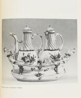 P. Brestyánszky Ilona: Ismerjük meg a kerámiát. A kerámia és a porcelán története. Bp., 1966, Gondol...