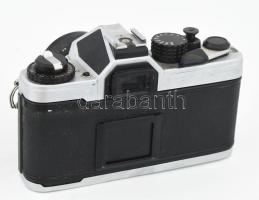 Chinon CM-3 SLR fényképezőgép, auto Chinon 55mm f/1.7 objektívvel (M42) szép, működőképes állapotban