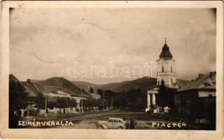 1940 Szinérváralja, Szinér-Váralja, Seini; Piactér, templom, automobil / market square, church, automobile. photo (fl)