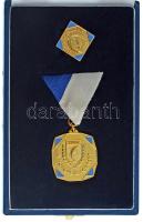 DN "A Horgászsportért - MOHOSZ (Magyar Országos Horgász Szövetség)" fém kitüntetés mellszalagon, jelvénnyel, eredeti dísztokban T:UNC