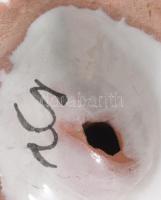 H. Ráhmer Mária (1911-1998): Lány virággal. Jelzett, kis sérülésekkel, m: 16,5 cm