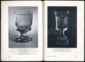 Takács Béla: Parádi üvegművészet. Bp., 1970, Műszaki. Színes és fekete-fehér képekkel illusztrált. K...