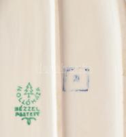 Hollóházi Seherezádé. Terv.: Káldor Aurél. Kézzel festett, jelzett, hibátlan, m: 24,5 cm