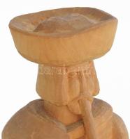 Furulyás. Faragott erdélyi faszobor, jelzett, m: 30 cm