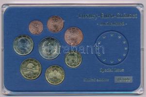 Ausztria 2017-2018. 1c-2E (8xklf) forgalmi összeállítás kissé sérült műanyag tokban, benne 2018. 2E "100 éves az Osztrák Köztársaság" T:UNC Austria 2017-2018. 1 Cent - 2 Euro (8xdiff) coin set in slightly damaged plastic case, within 2018. 2 Euro "The 100th Anniversary of the Republic of Austria" C:UNC