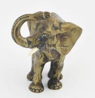 Bronz elefánt. Agyarán kis kopással, m: 11 cm