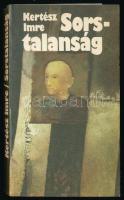 Kertész Imre: Sorstalanság. Zsebkönyvtár. A szerző, Kertész Imre (1929-2016) Nobel- és Kossuth-díjas magyar író által Mohás Lívia (1928-2024) pszichológus, József Attila-díjas író részére DEDIKÁLT példány! Bp., 1985, Szépirodalmi Könyvkiadó, 292+4 p. 2. kiadás. Kiadói papírkötés.