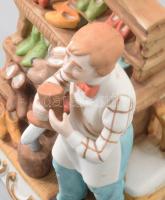 Cipész. Festett porcelán szobor, jelzett, hibátlan, m: 17 cm