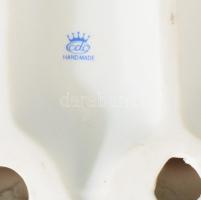 Cipész. Festett porcelán szobor, jelzett, hibátlan, m: 17 cm