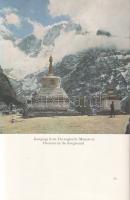 Hunt, John:

The Ascent of Everest. Foreword by H. R. H. the Duke of Edinburgh, Chapter 16 by Sir ...