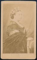 cca 1870 Viktória brit királynő (1819-1901) portréja, keményhátú fotó, jelzés nélkül, 10×6 cm / cca 1870 Queen Victoria of the United Kingdom, vintage photo, unsigned, 10×6 cm