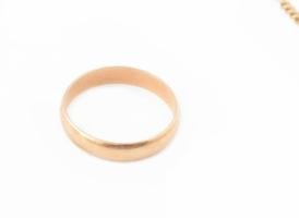 14K arany (Au) nyaklánc és karikagyűrű m:65, lánc 56 cm. jelzettek, összesen 9,6 g