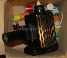 Régi üzemképes diavetítő 30db vegyes diafilmmel