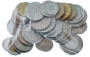 ~278g vegyes külföldi fémpénz tétel, közte Nagy-Britannia, Spanyolország, Lengyelország stb. T:vegyes ~278g mixed foreign coin lot, in it Great Britain, Spain, Poland etc. C:mixed