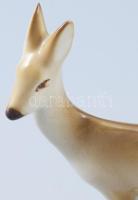 Zsolnay őz a gidájával. Jelzett, hibátlan, m: 17,5 cm