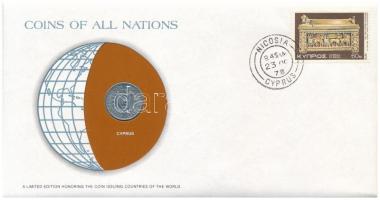 Ciprus 1977. 25m Cu-Ni "Nemzetek pénzérméi" felbélyegzett borítékban, bélyegzéssel T:UNC  Cyprus 1977. 25 Mils Cu-Ni "Coins of all Nations" in envelope with stamp and cancellation C:UNC