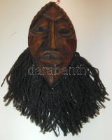 Falra akasztható fából faragott nagy szakállas maszk 37cm-es arc magassággal