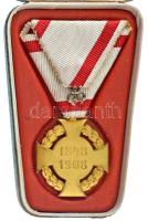 1908. "Katonai Jubileumi Kereszt" aranyozott bronz kitüntetés mellszalagon, eredeti "...