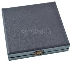 ~1970-1980. "5 éves bányamentő szolgálatért" fém emlékérem eredeti tokban (70mm), benne zo...