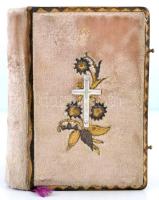 P. Soós István(szerk.): Kármelhegyi Rózsabimbók. Imádságos és énekes könyv. Bp., 1897, Athenaeum. Kiadói bársony kötés, réz kapocssal dobozban, jó állapotban.