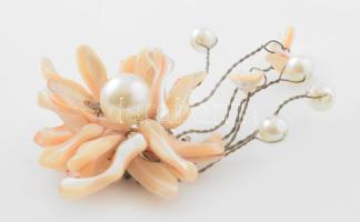 Gyöngyház és tekla gyöngy bross