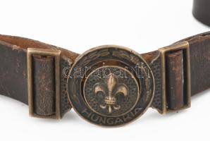 "Hungaria" cserkész, fém övcsat, cserkész liliom díszítéssel, bőr övvel, kopott