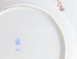 Herendi Sévres stílusú kínáló. cca 19. sz. második fele, jelzett, egy repedéssel, d: 23,5 cm. Világo...