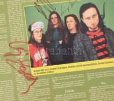 Black-Out tagjainak aláírásai, 3 db róluk szóló cikken