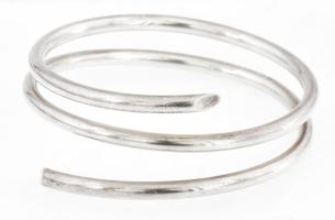 Ezüst(Ag) többíves kerek karperec, jelzett, d: 6 cm, nettó: 17,2g