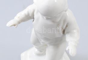 Zsolnay kisfiú. Jelzett, fehér mázas, kezén kis horzsolással, m: 14,5 cm