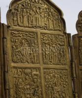 Orosz tetraptichon. Öntött bronz. 18x36cm. Az első három táblán a liturgiai év 12 főünnepe (Dodekaor...