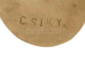 Csiky Tibor (1932-1989): Geometrikus függő. 1970 körül, jelzett, bronz, 5x3,5 cm