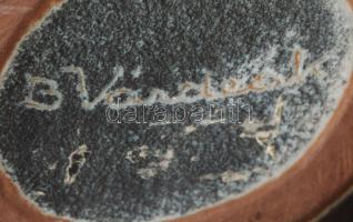 B. Várdeák Ildikó (1929-2013): Kerámia váza geometrikus díszítéssel. Jelzett, hibátlan, m: 15,5 cm, ...