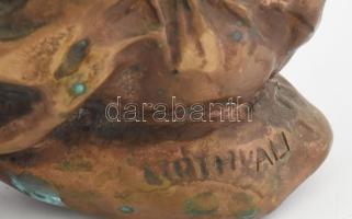 Tóth Valéria (1943-2022): Nyújtózkodó lány. Bronz, jelzett, m: 19,5 cm