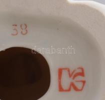 Lengyel porcelán táncosnő, jelzett, kis kopással, m: 27 cm